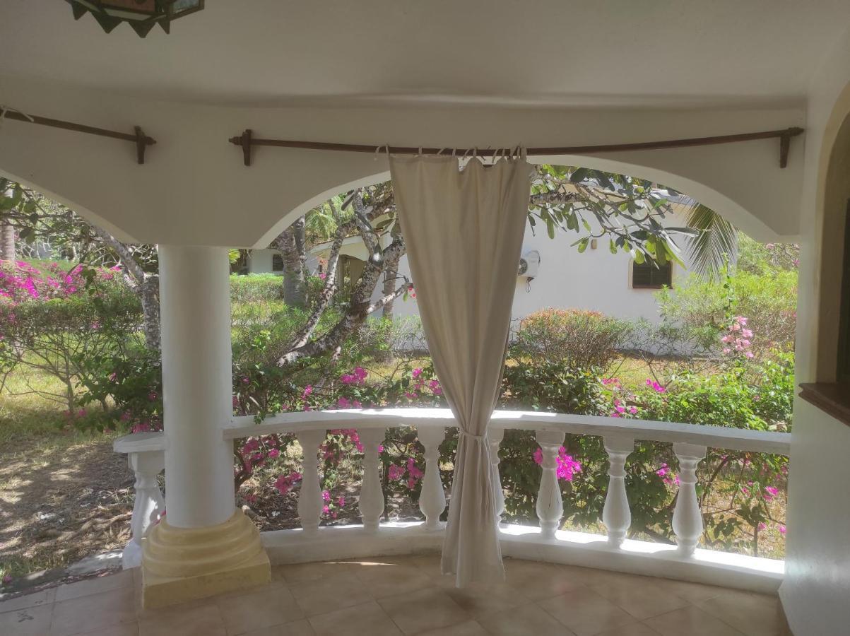 2Livu Villas Watamu Exteriér fotografie