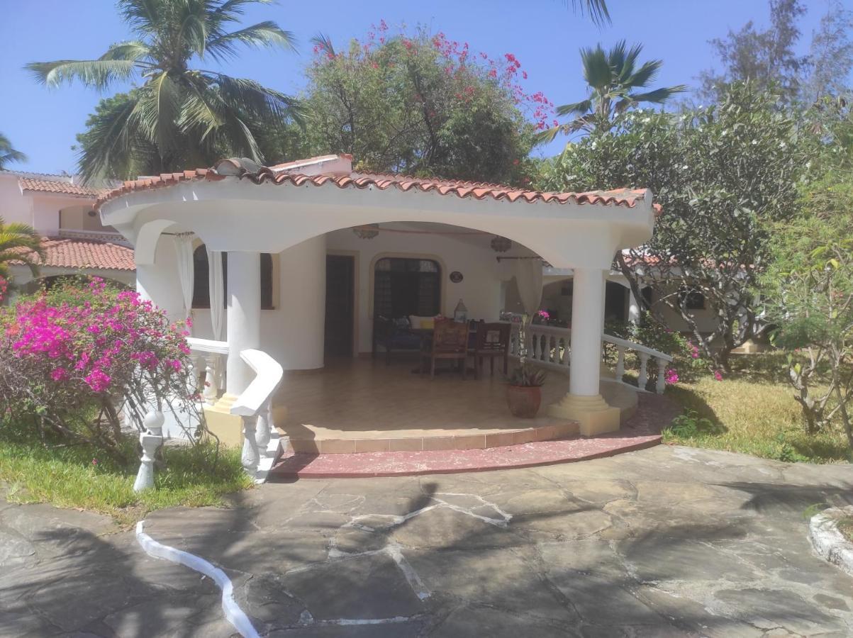 2Livu Villas Watamu Exteriér fotografie