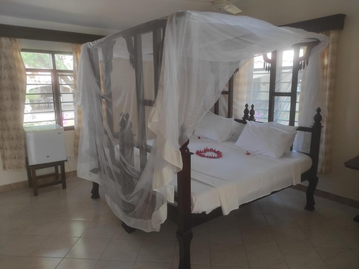 2Livu Villas Watamu Exteriér fotografie