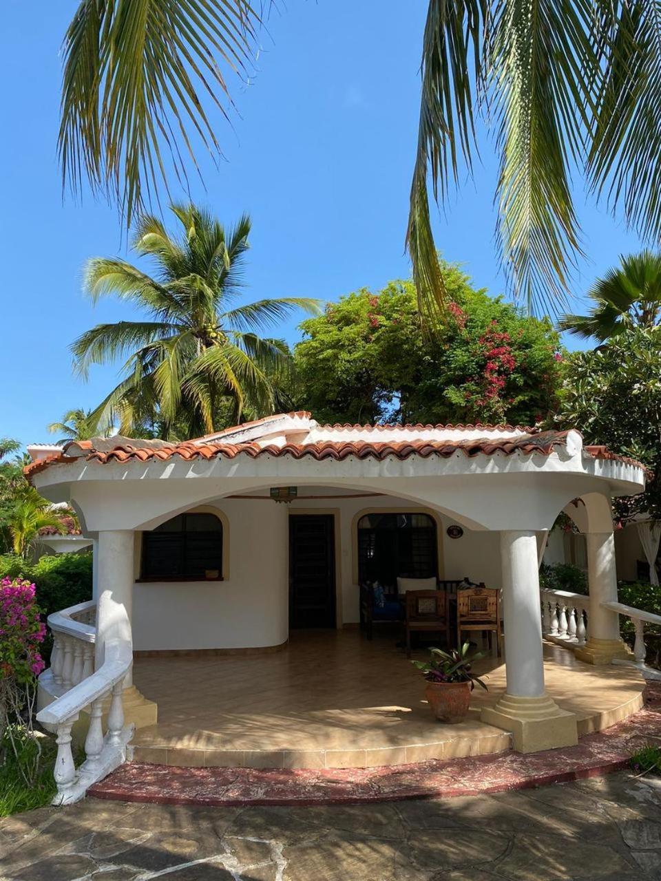 2Livu Villas Watamu Exteriér fotografie